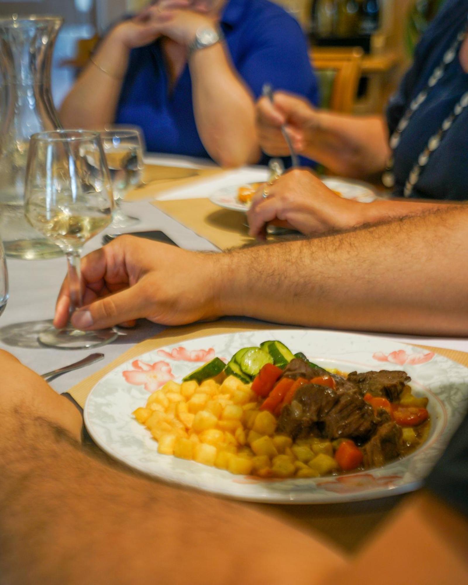 Hotel-Restaurant Domaine De La Grande Garenne Neuvy-sur-Barangeon Εξωτερικό φωτογραφία